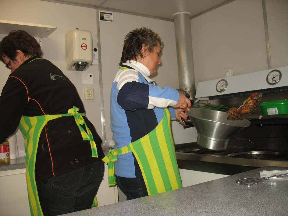 20112012.04_Oliebollenverkoop