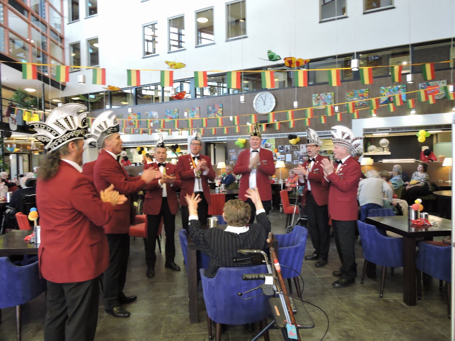 2016-2017.55.BezoekSonnehovePrinsenGarde