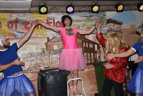 2018-2019.08.TopOfEenFlop