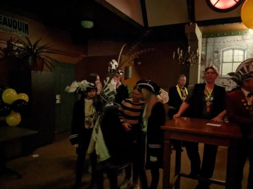 PXL 20221112 181410595