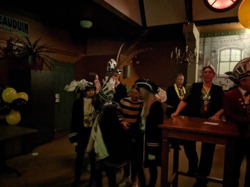 PXL 20221112 181410595