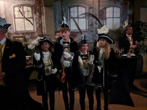 PXL 20221112 181831483.MP 