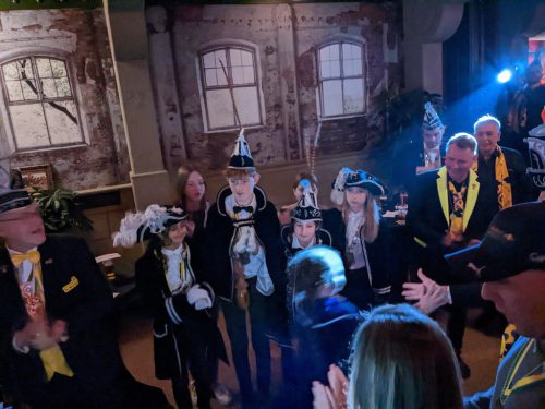 PXL 20221112 181915829.MP 