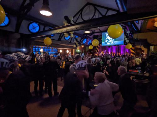 PXL 20221112 182751951.MP 