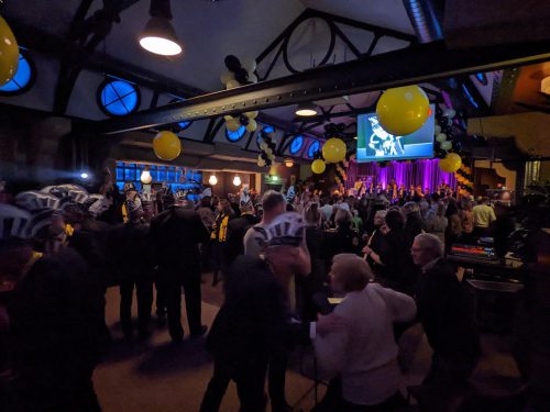 PXL 20221112 182751951.MP 