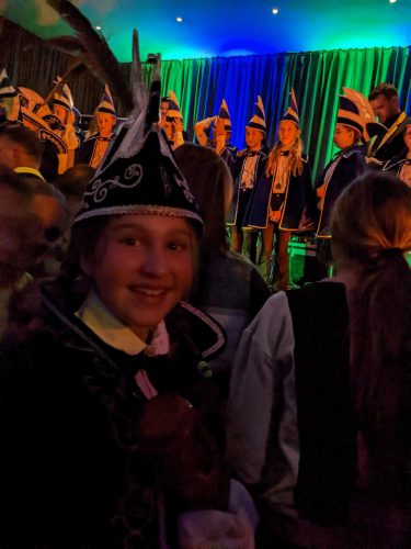 PXL 20221112 184749922