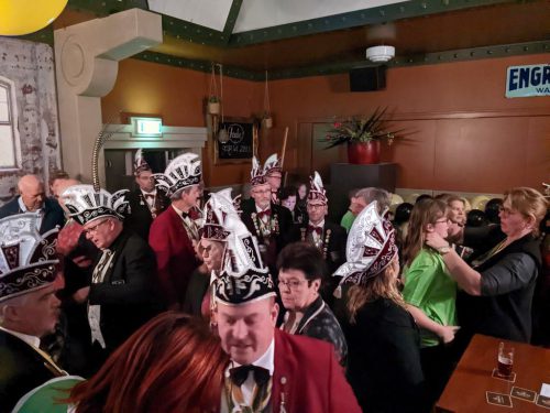 PXL 20221112 190852678.MP 