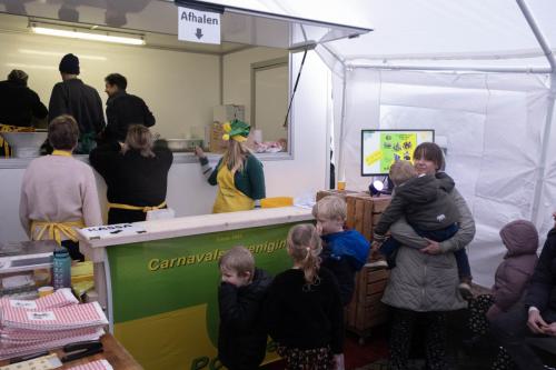 Oliebollen-bakken-CV-De-Pompers-8937